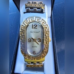 NEW Women STYLISH SILVER & GOLD WRIST WATCH